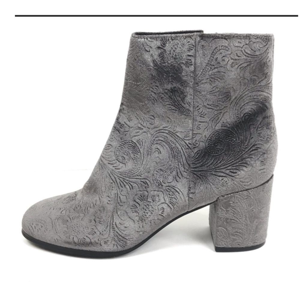 Indigo Rd Gray Silver Crusona Velvet Paisley Boot - Picture 1 of 8